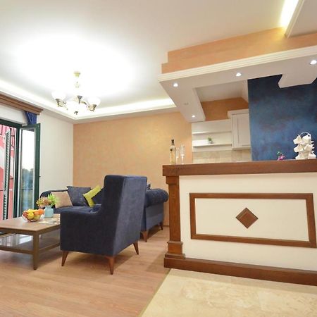 Apartments Lux S Tivat Kültér fotó