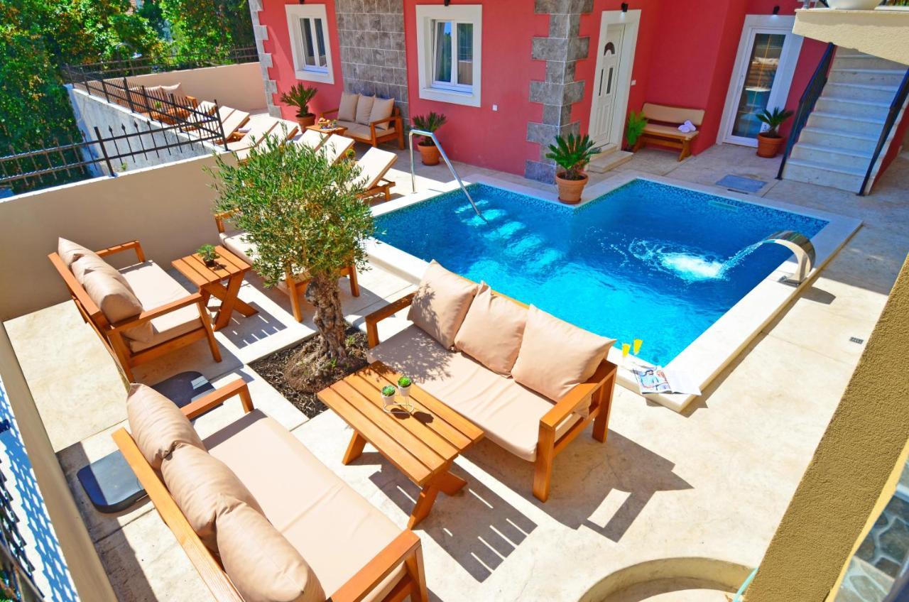 Apartments Lux S Tivat Kültér fotó
