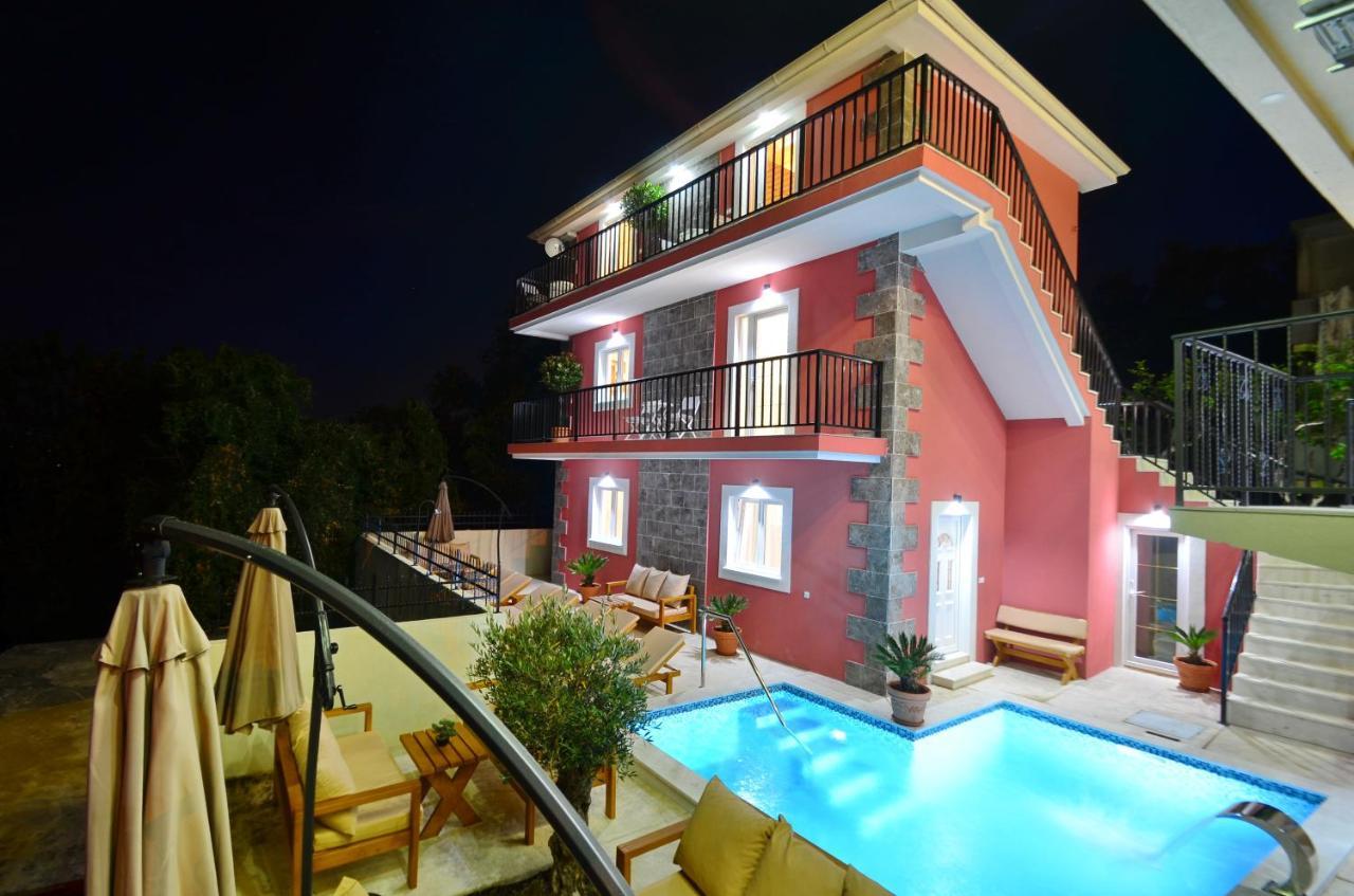 Apartments Lux S Tivat Kültér fotó