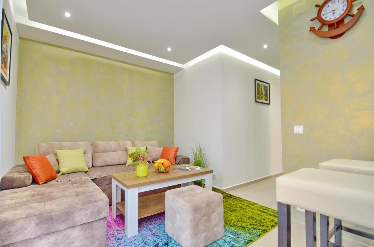 Apartments Lux S Tivat Kültér fotó