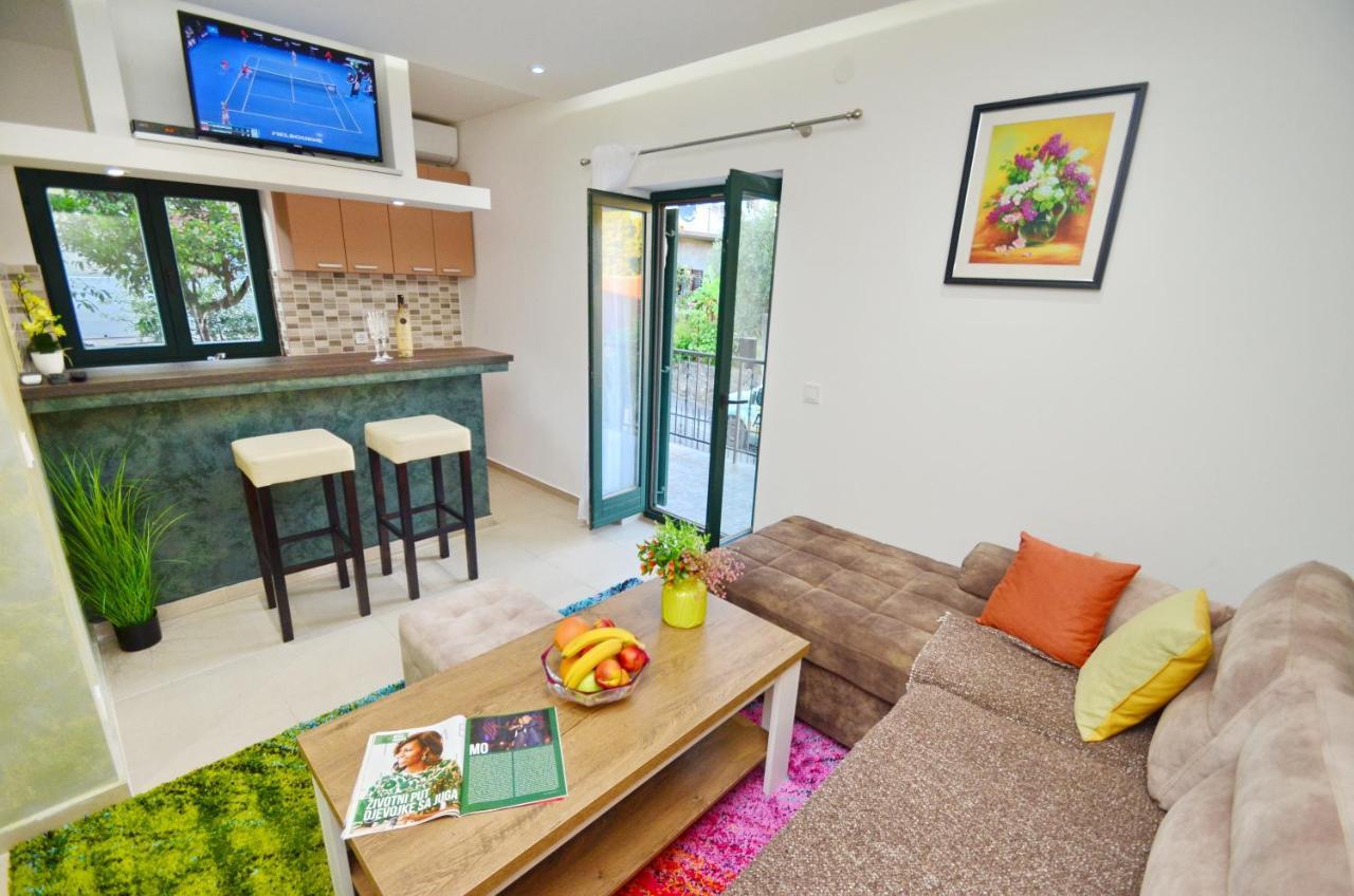 Apartments Lux S Tivat Kültér fotó
