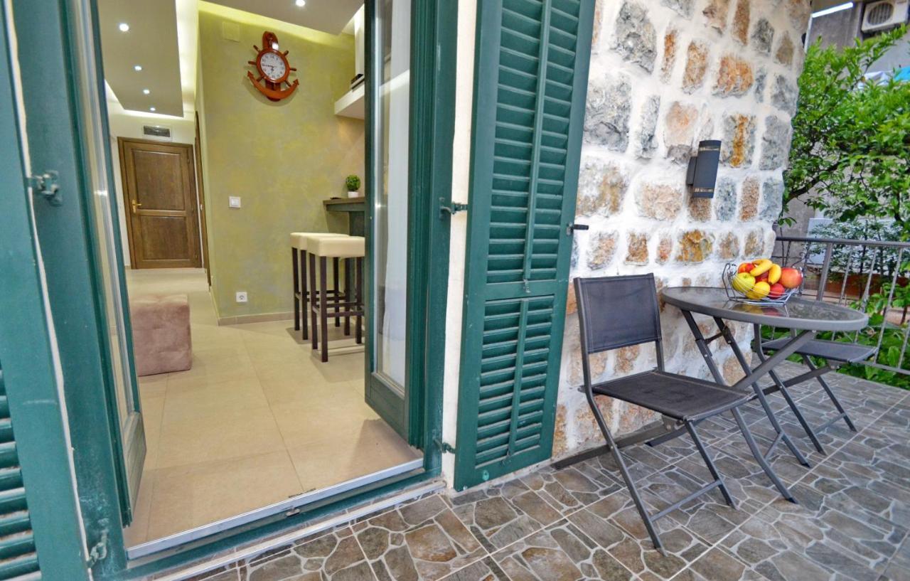 Apartments Lux S Tivat Kültér fotó