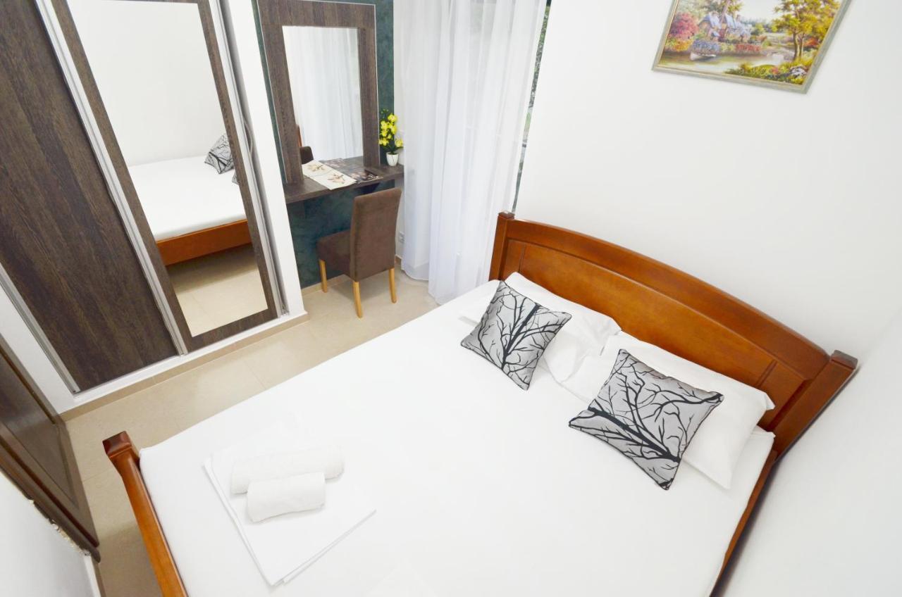 Apartments Lux S Tivat Kültér fotó