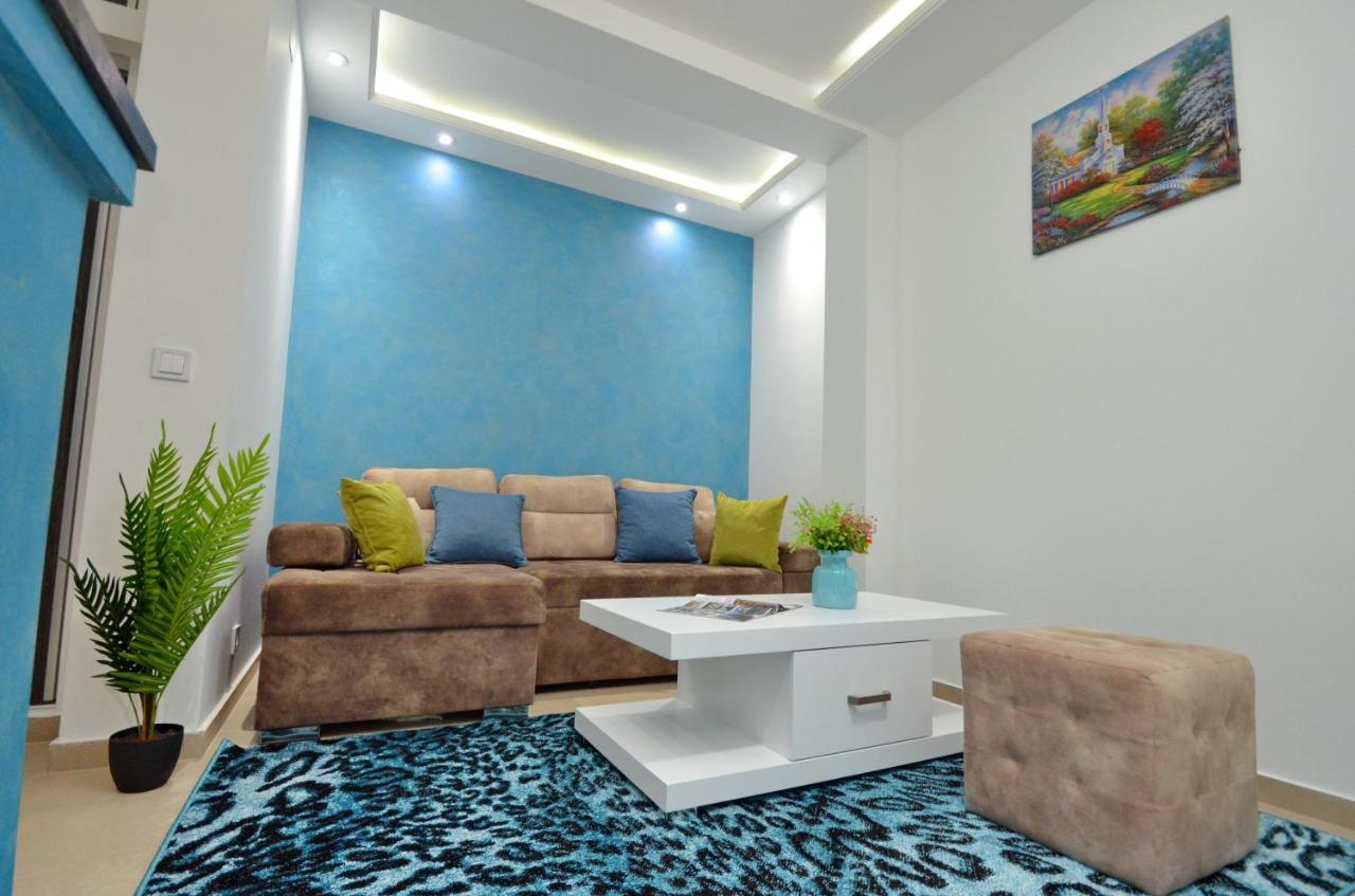 Apartments Lux S Tivat Kültér fotó