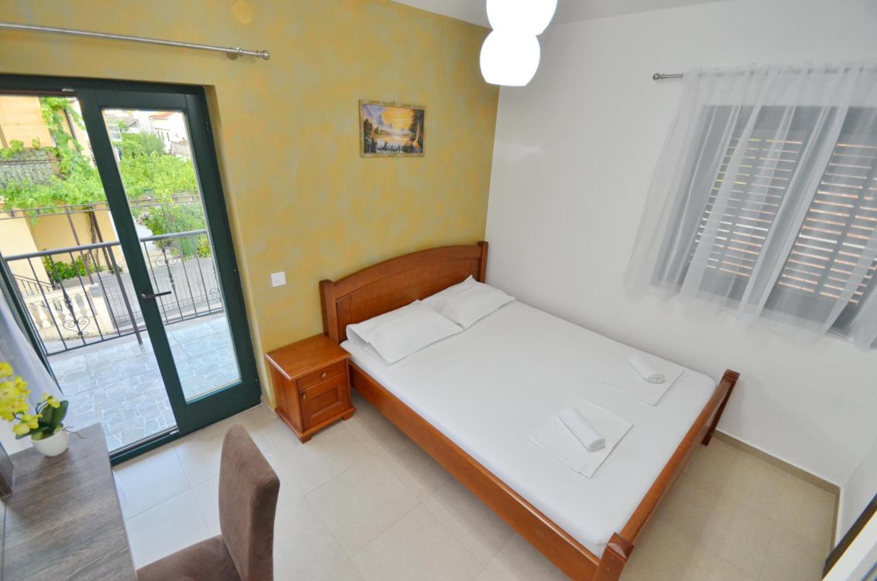 Apartments Lux S Tivat Kültér fotó