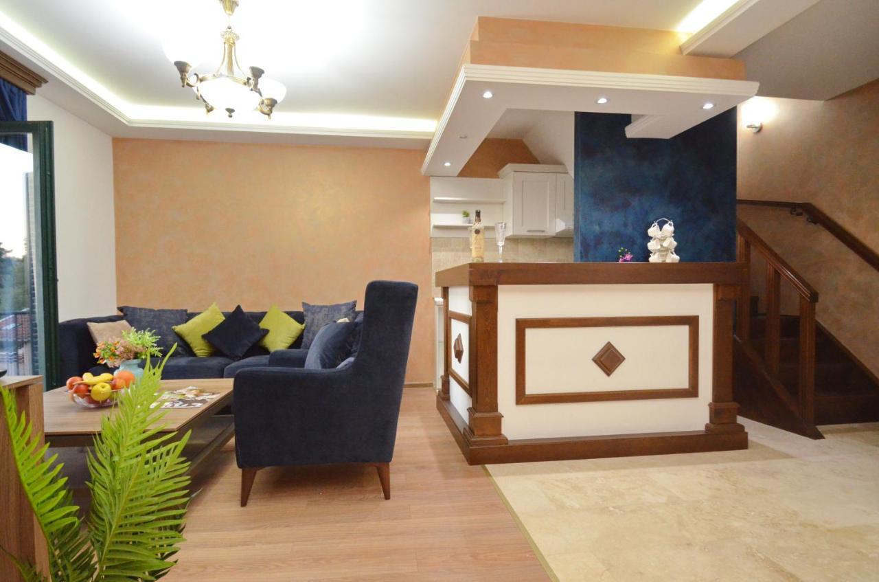 Apartments Lux S Tivat Kültér fotó