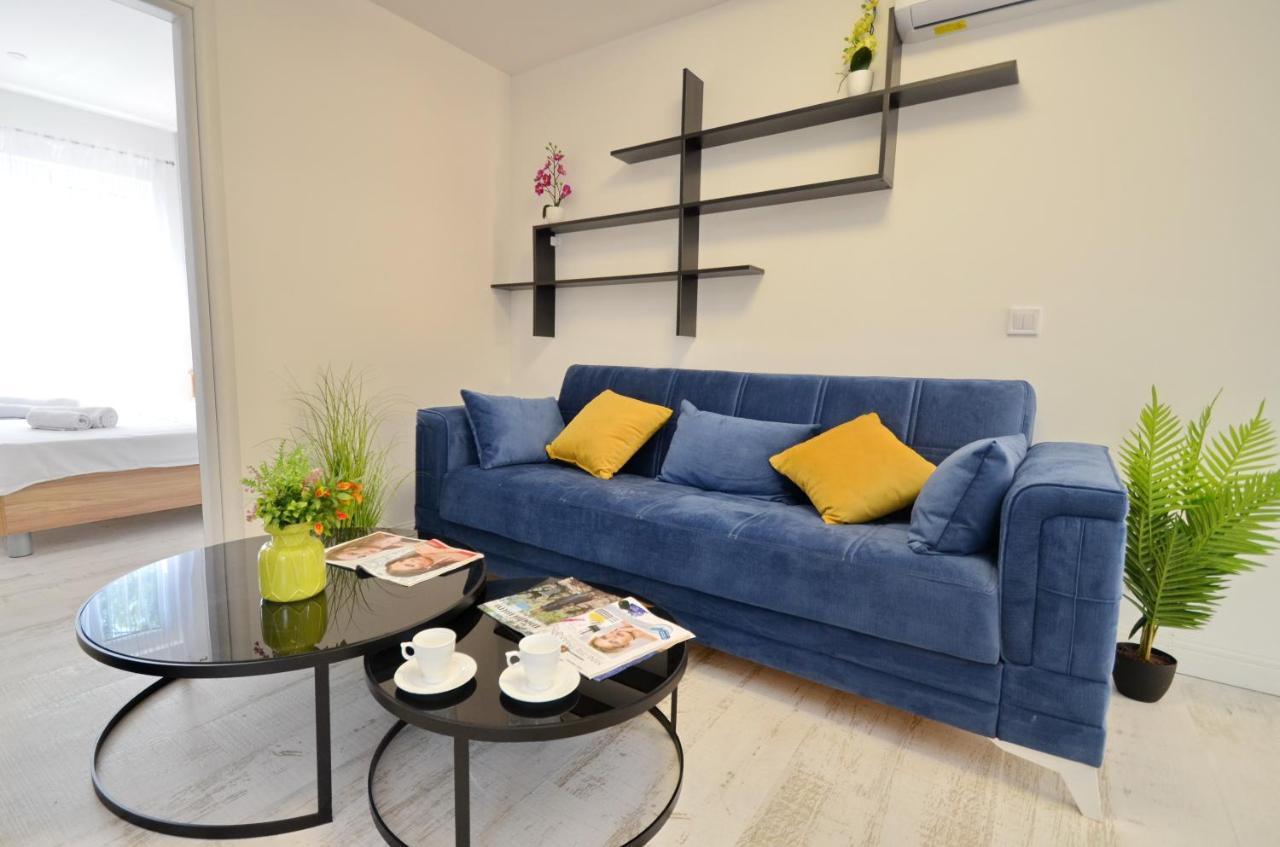 Apartments Lux S Tivat Kültér fotó