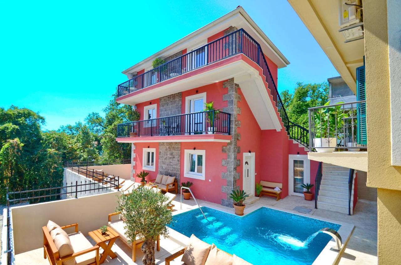 Apartments Lux S Tivat Kültér fotó