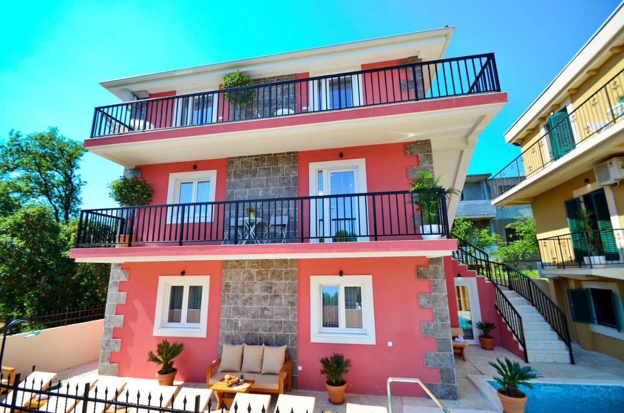 Apartments Lux S Tivat Kültér fotó